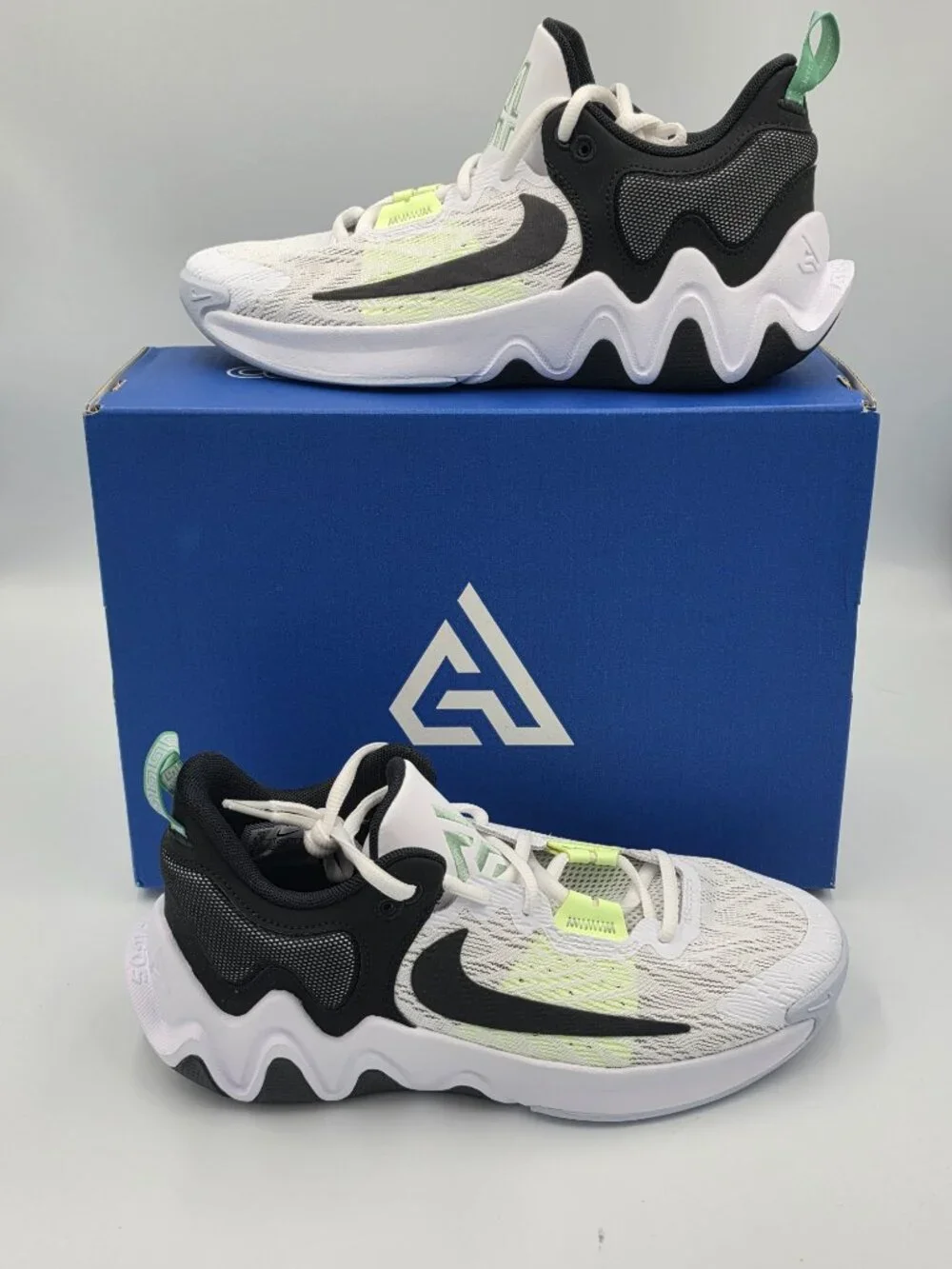 Nike Giannis Immortality 2 GS White Black Barely Volt 6.5Y 8W DQ1943 101 NIB